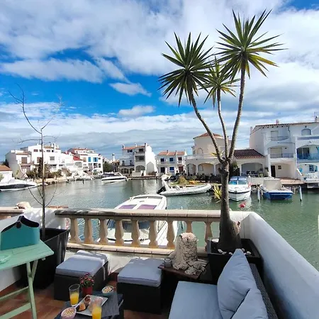 Canal Empuries Apartment Empuriabrava